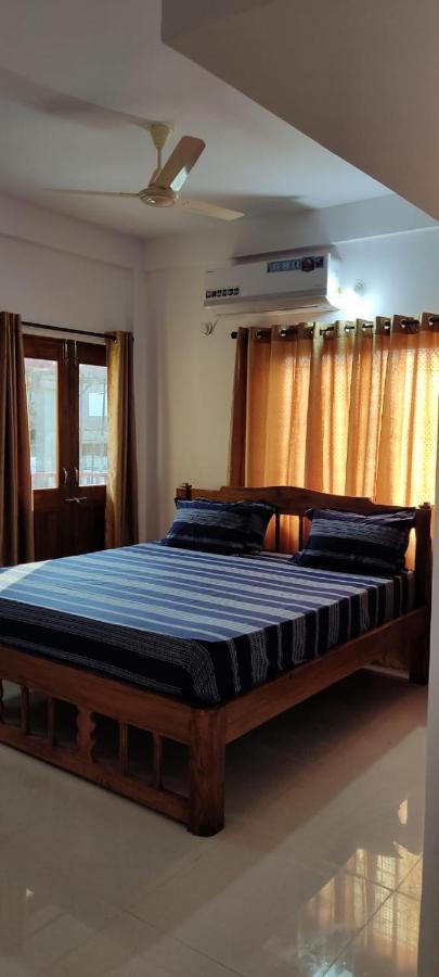 Esha Apartment Calangute Esterno foto